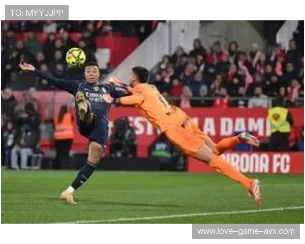 维尼修斯弧顶爆射皇马夺得三分 维尼修斯弧顶爆射皇马夺得三分