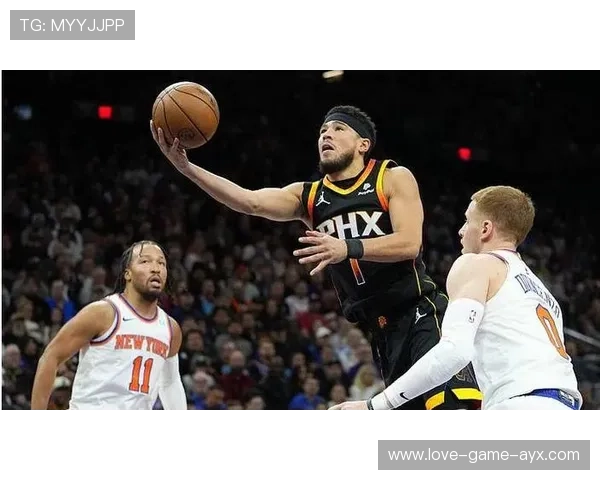 太阳挡拆战术收效，布克突破点更明显