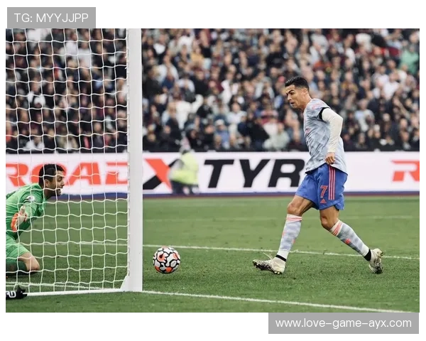 巴黎追C罗式绝杀模式：足球一瞬间的传奇演绎