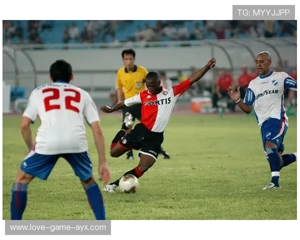 费耶诺德盯内马尔式闪斜,如何破解足球场上的“魔术”? 费耶诺德盯内马尔式闪斜,如何破解足球场上的“魔术”?