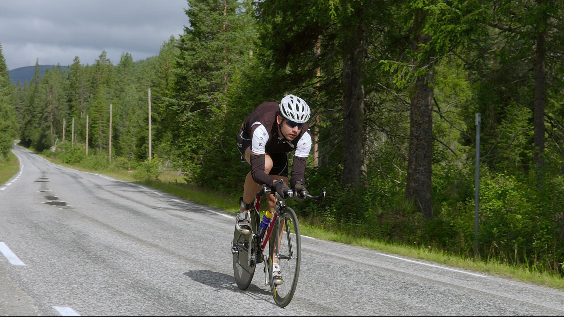 MVP评选:王强凭借关键三分荣获最佳球员!,cba王强